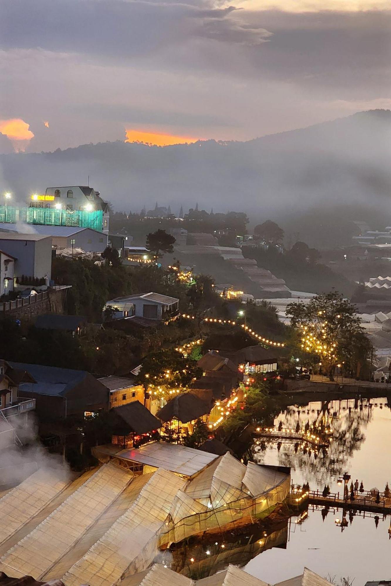 Hugo'S Family Hostel Da Lat Exterior photo